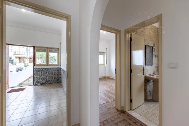 Moradia T2 para Arrendamento em Bacelo e Senhora da Saúde Foto 4