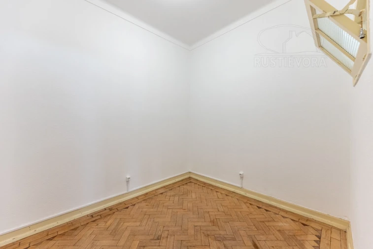 Moradia T2 para Arrendamento em Bacelo e Senhora da Saúde Foto 17