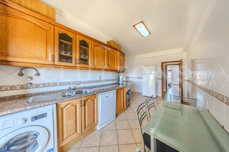 Apartamento T3 para Venda em Almancil Foto 4