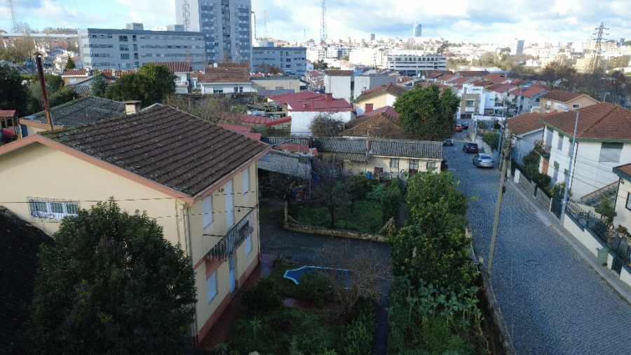 Moradia T5 para Venda em Cidade da Maia Foto 9