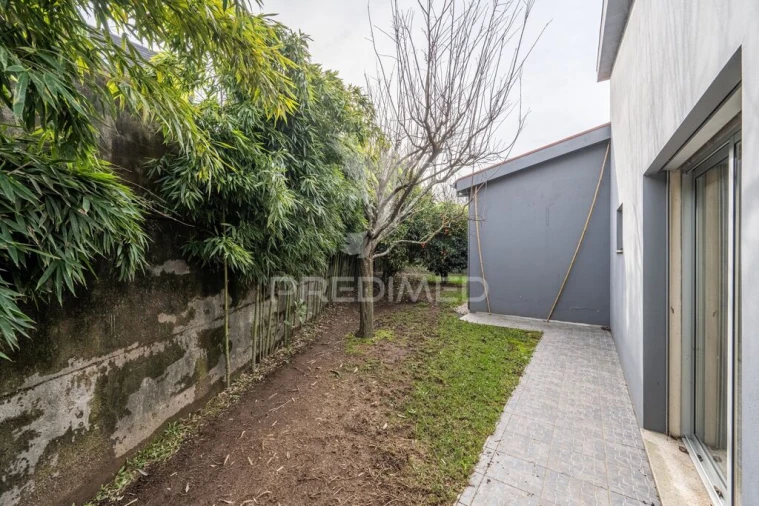 Moradia T3 para Venda em Caldas de Vizela (São Miguel e São João) Foto 6