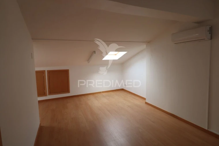 Escritório para Arrendamento em Braga (São José de São Lázaro e São João do Souto) Foto 1