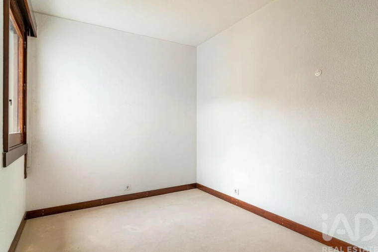 Apartamento T4 para Arrendamento em Águas Livres Foto 13