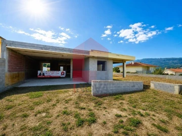 Moradia T3 para Venda em Gandra