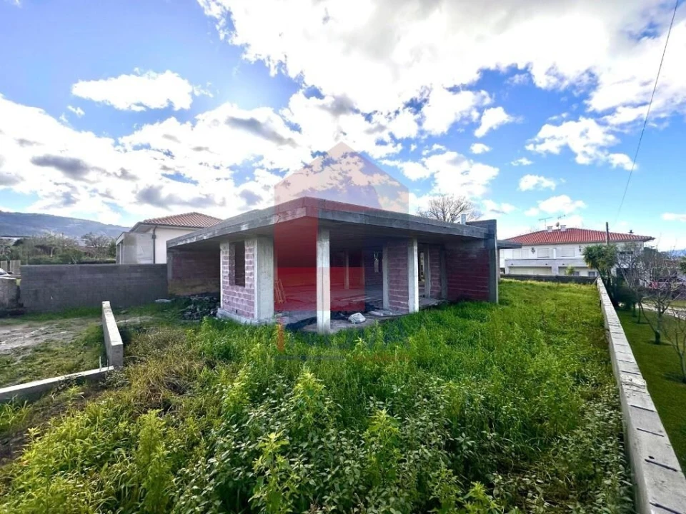 Moradia T3 para Venda em Gandra Foto 23