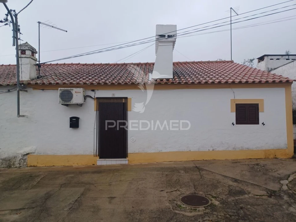 Quinta T2 para Venda em Urra Foto 1