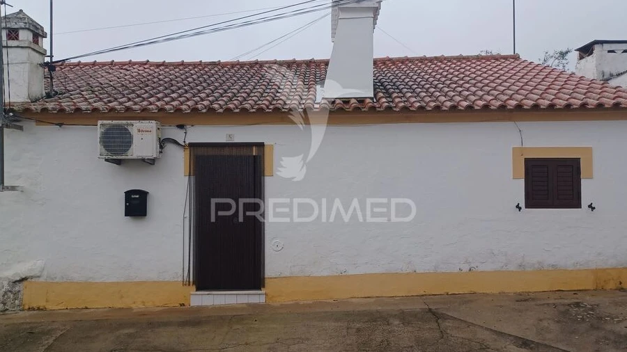 Quinta T2 para Venda em Urra
