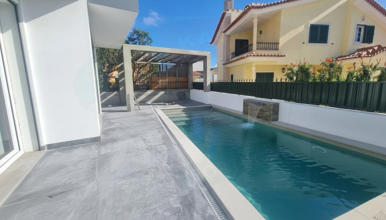 Moradia T3 para Venda em São Domingos de Rana Foto 3