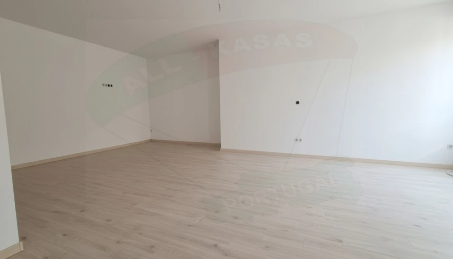 Moradia T3 para Venda em São Domingos de Rana Foto 29