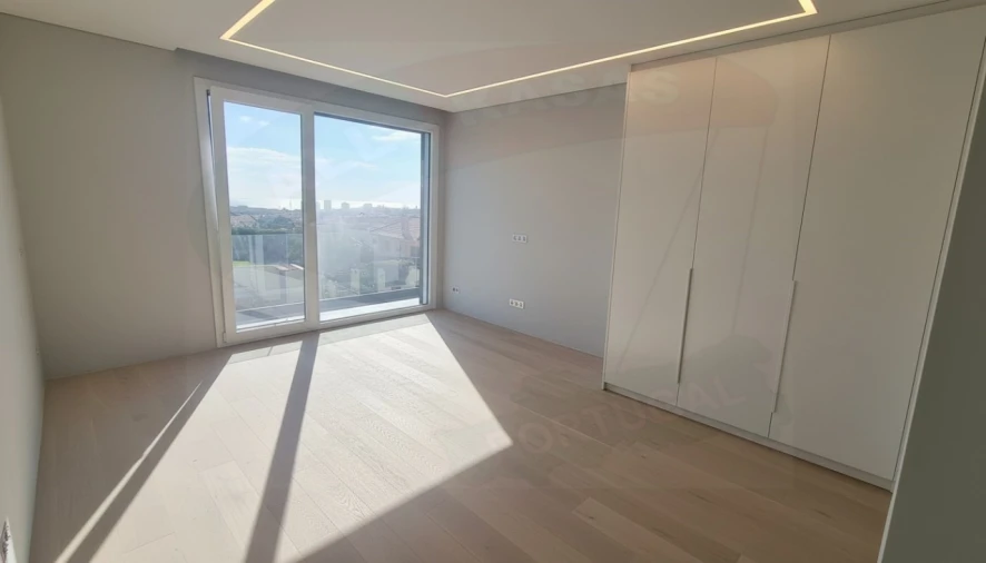 Moradia T3 para Venda em São Domingos de Rana Foto 38