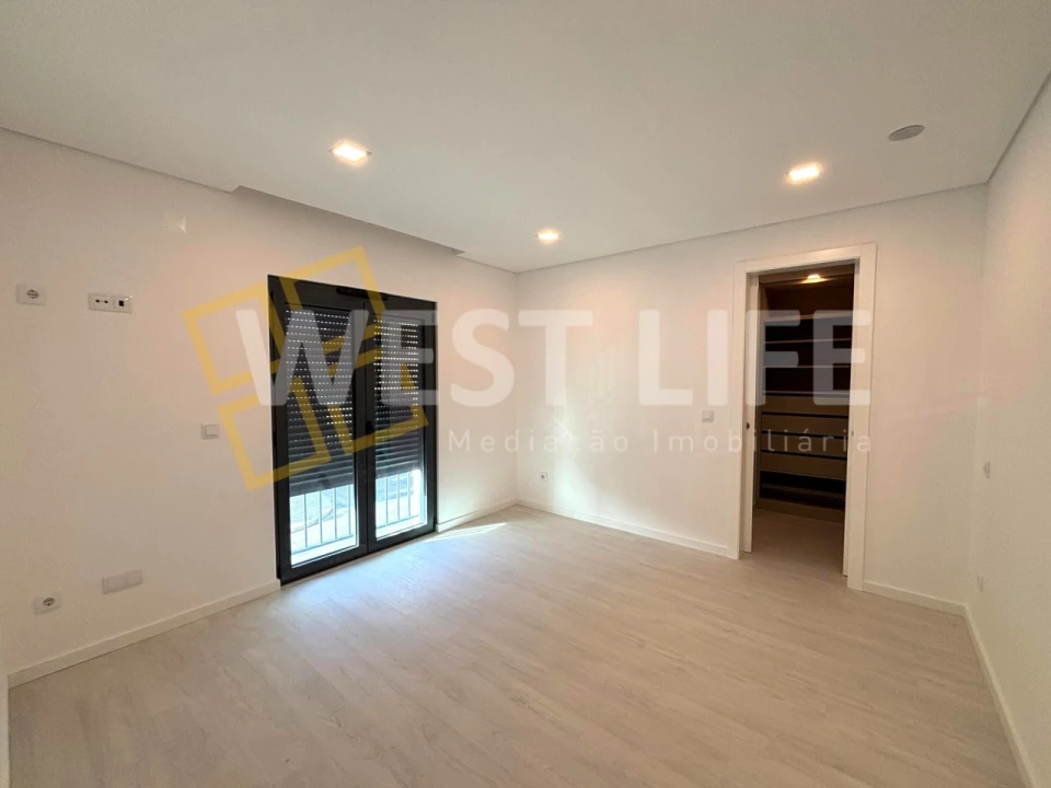 Apartamento T3 para Venda em Ericeira Foto 8