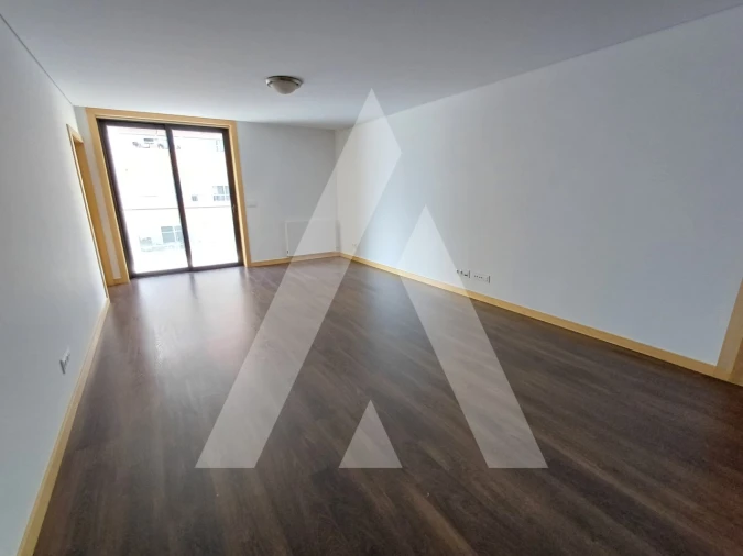Apartamento T2 para Arrendamento em Aradas Foto 11