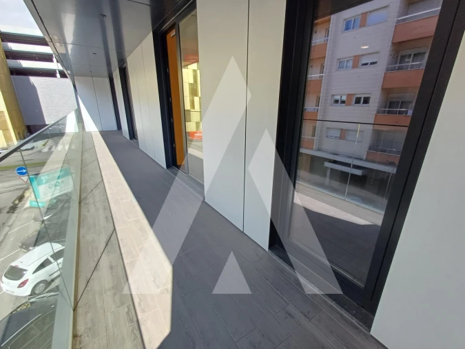 Apartamento T2 para Arrendamento em Aradas Foto 7