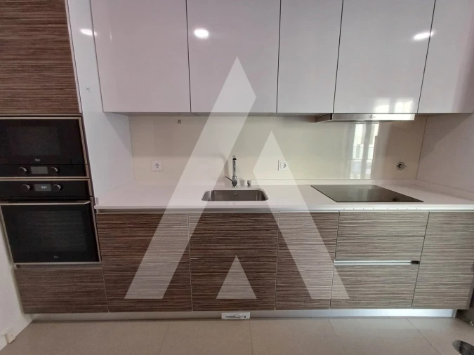 Apartamento T2 para Arrendamento em Aradas Foto 2