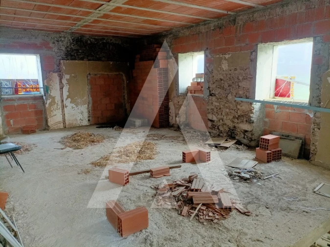 Moradia T1 para Venda em Lousã e Vilarinho Foto 12