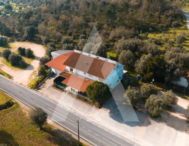 Moradia T5 para Venda em Freixianda, Ribeira do Fárrio e Formigais Foto 4