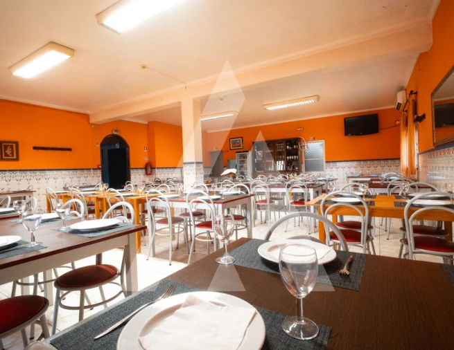 Moradia T5 para Venda em Freixianda, Ribeira do Fárrio e Formigais Foto 19