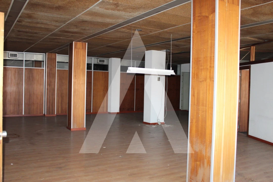 Loja para Venda em Sé Nova, Santa Cruz, Almedina e São Bartolomeu Foto 7