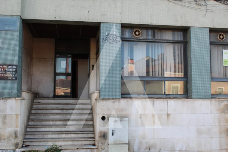 Loja para Venda em Sé Nova, Santa Cruz, Almedina e São Bartolomeu Foto 4