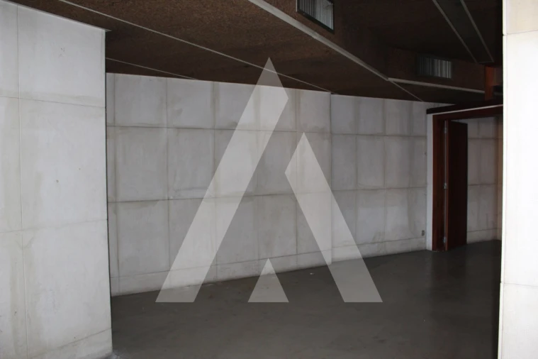 Loja para Venda em Sé Nova, Santa Cruz, Almedina e São Bartolomeu Foto 19