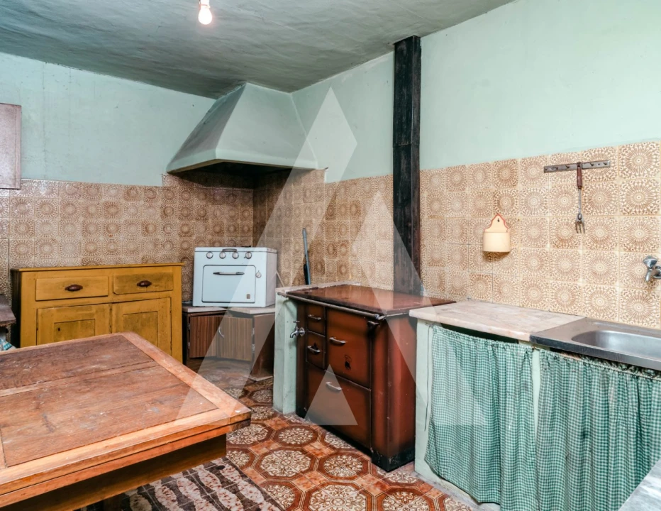 Moradia T3 para Venda em Ceira Foto 4