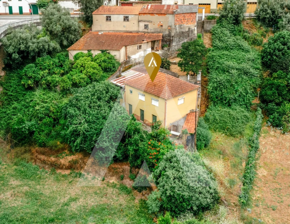 Moradia T3 para Venda em Ceira Foto 30