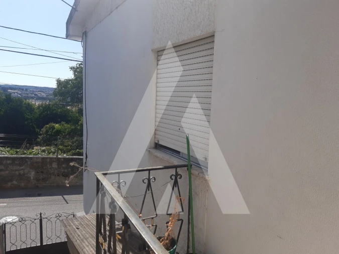 Moradia T2 para Venda em Abraveses Foto 18