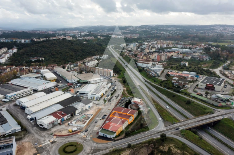 Negócio para Arrendamento em Eiras e São Paulo de Frades Foto 21