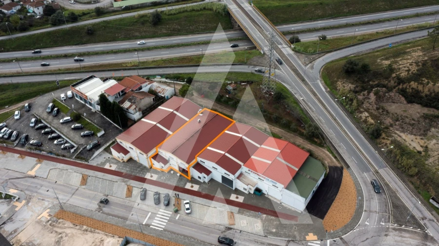 Negócio para Arrendamento em Eiras e São Paulo de Frades