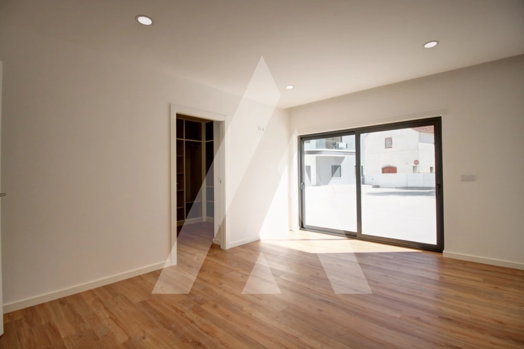 Apartamento T2 para Venda em Poiares (Santo Andre) Foto 17