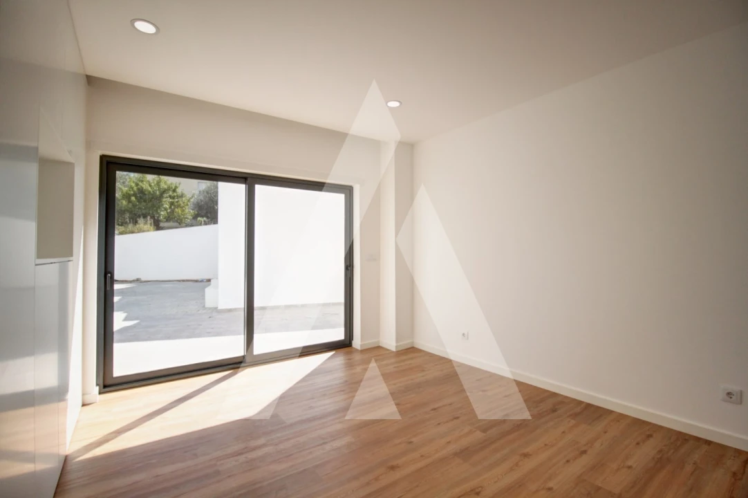 Apartamento T2 para Venda em Poiares (Santo Andre) Foto 25