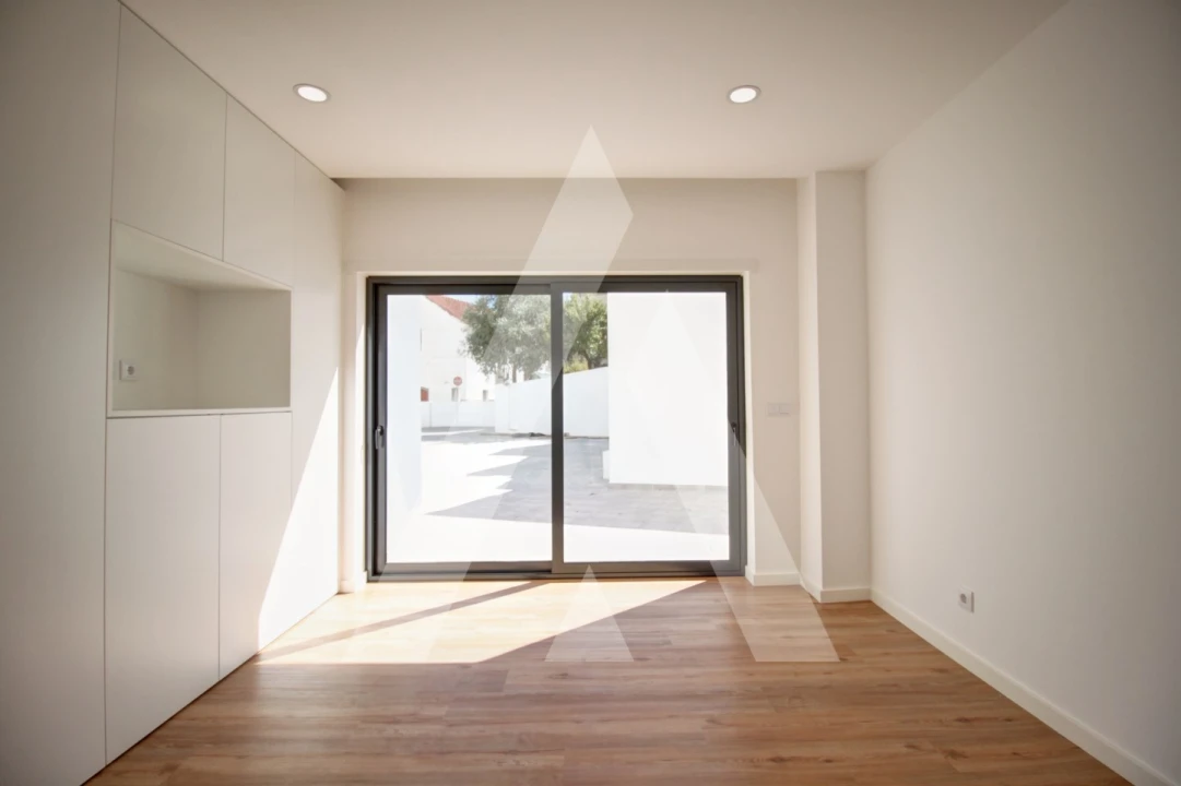 Apartamento T2 para Venda em Poiares (Santo Andre) Foto 26