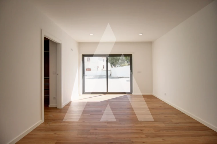 Apartamento T2 para Venda em Poiares (Santo Andre) Foto 16