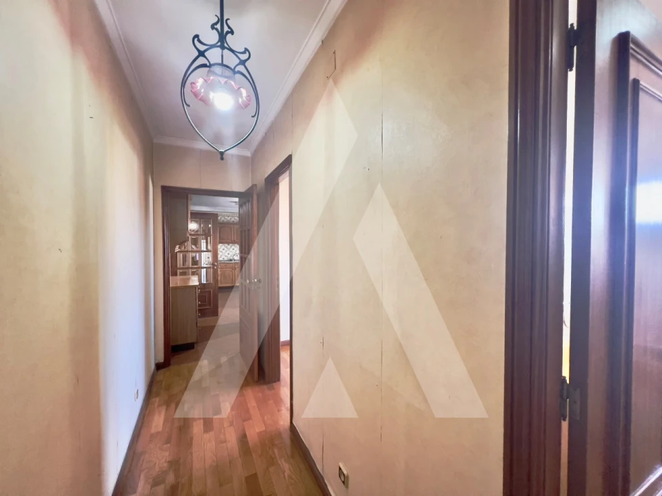 Apartamento T4 para Venda em São João da Madeira Foto 22