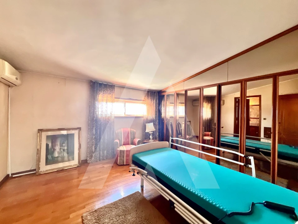 Apartamento T4 para Venda em São João da Madeira Foto 33