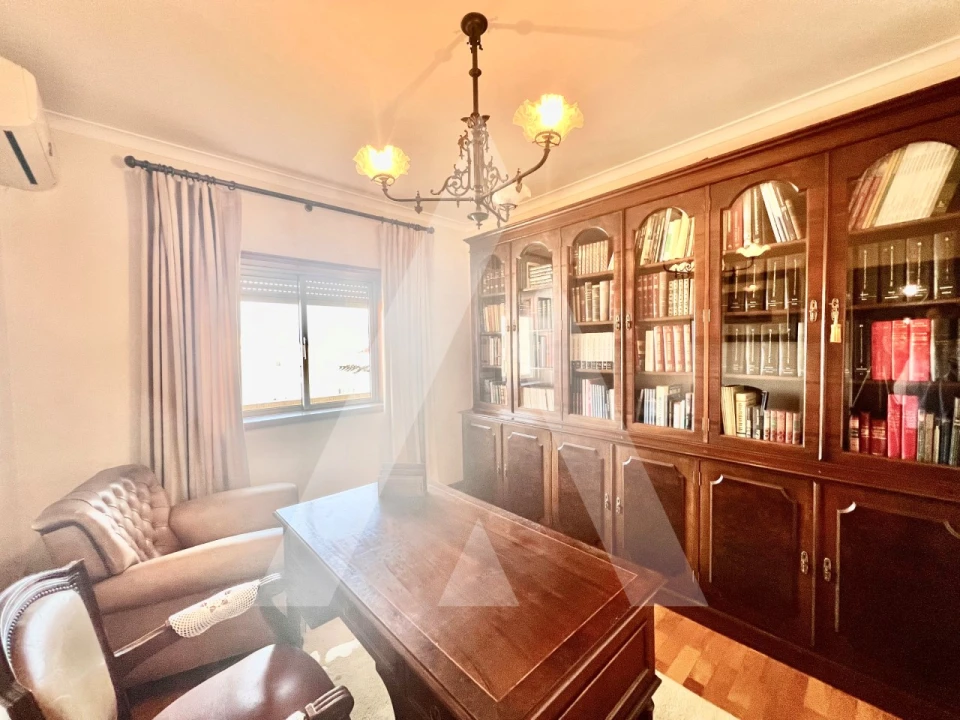 Apartamento T4 para Venda em São João da Madeira Foto 17