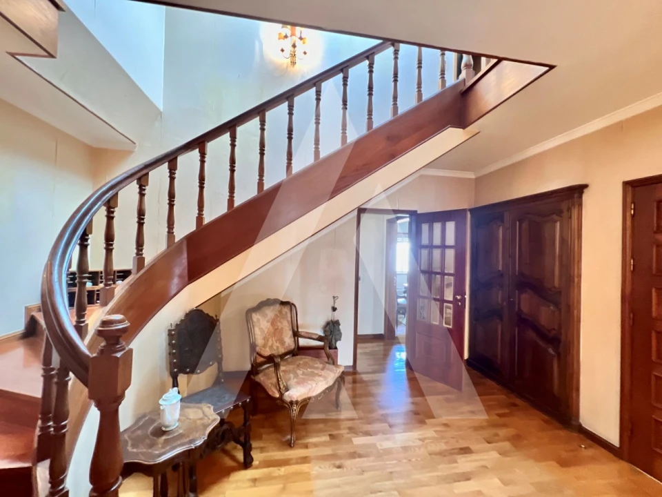 Apartamento T4 para Venda em São João da Madeira Foto 1