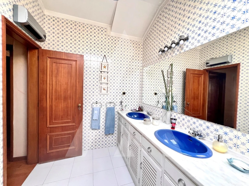 Apartamento T4 para Venda em São João da Madeira Foto 32