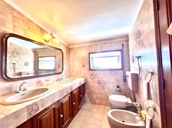 Apartamento T4 para Venda em São João da Madeira Foto 36