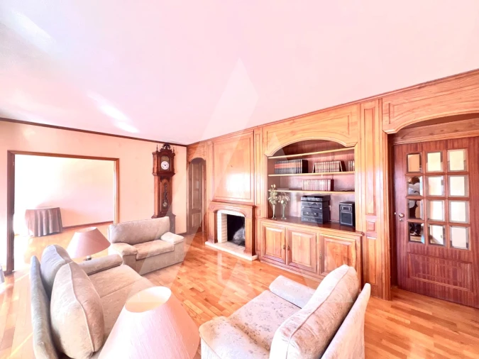 Apartamento T4 para Venda em São João da Madeira Foto 4