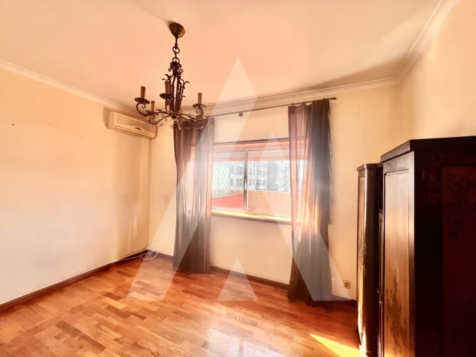 Apartamento T4 para Venda em São João da Madeira Foto 44