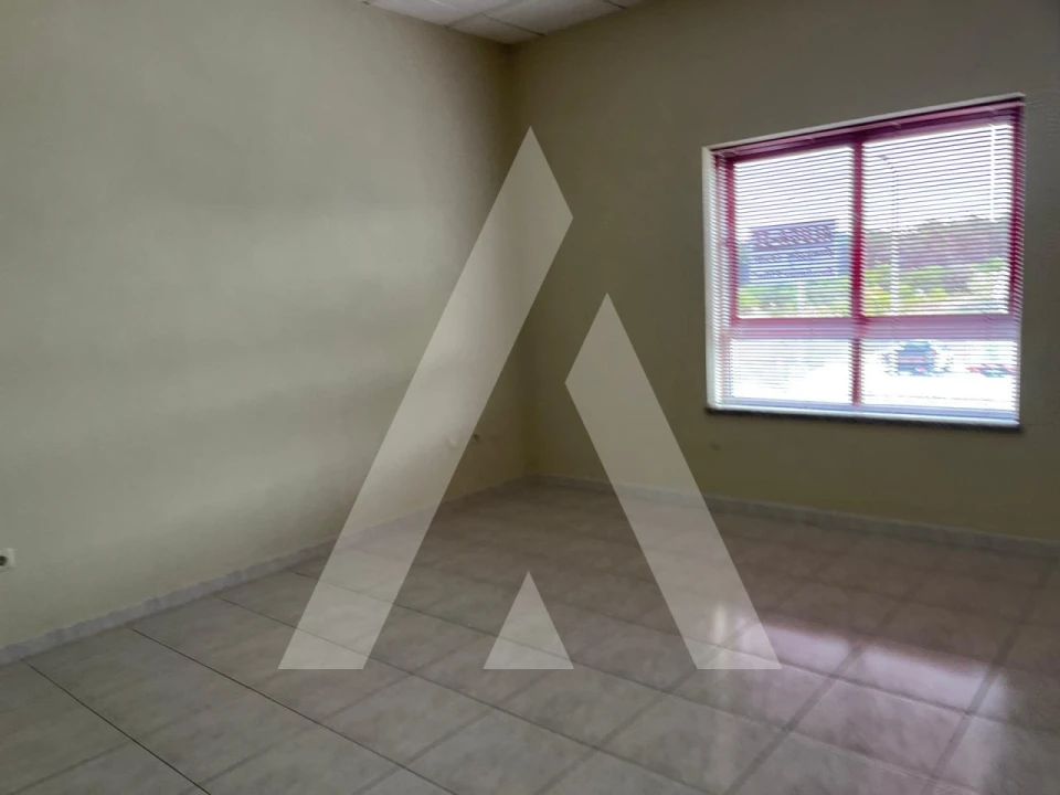 Armazém para Arrendamento em Gafanha da Encarnação Foto 13