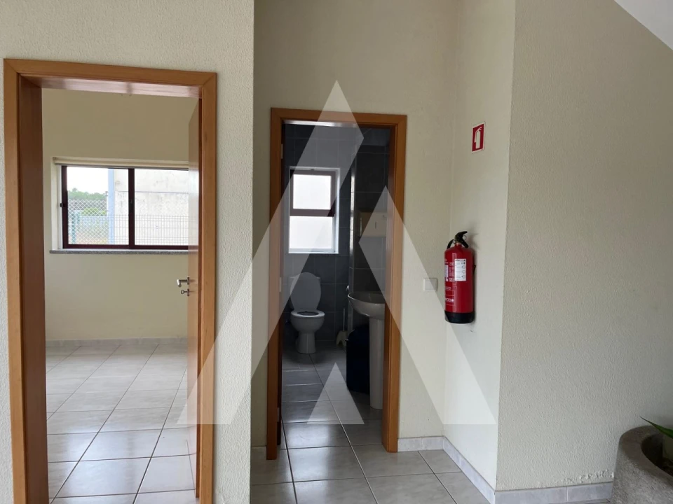 Armazém para Arrendamento em Gafanha da Encarnação Foto 32