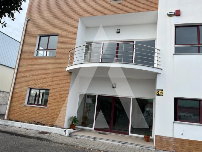 Armazém para Arrendamento em Gafanha da Encarnação Foto 5