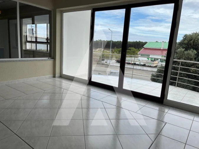 Armazém para Arrendamento em Gafanha da Encarnação Foto 21