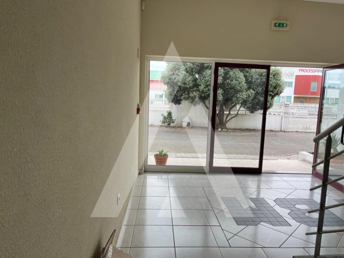 Armazém para Arrendamento em Gafanha da Encarnação Foto 23