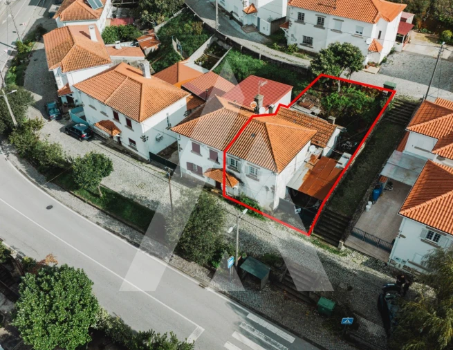 Moradia T3 para Venda em Castanheira de Pêra e Coentral Foto 2