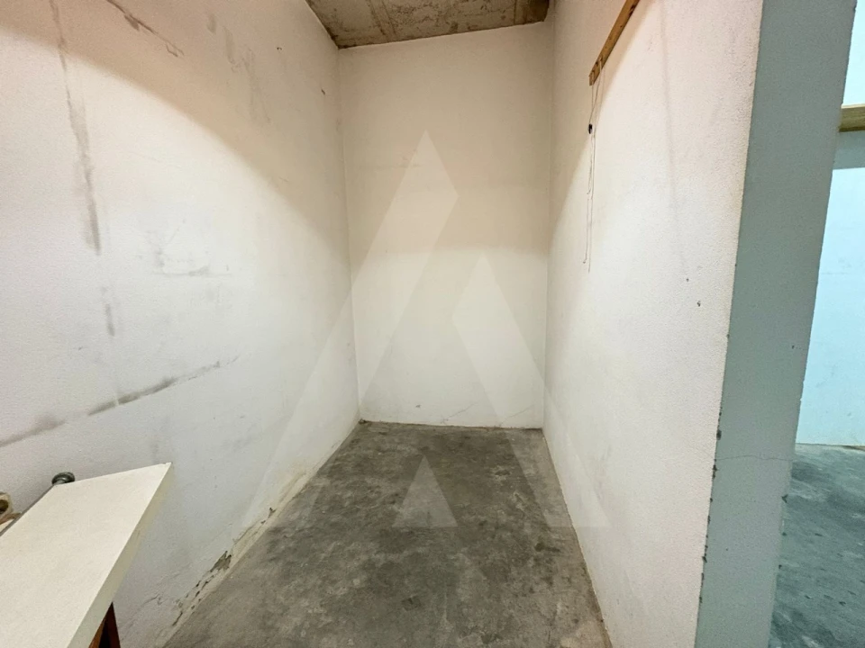 Garagem para Arrendamento em Aradas Foto 4