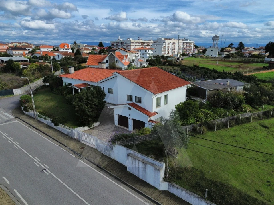 Moradia T3 para Venda em Albergaria-A-Velha e Valmaior Foto 2