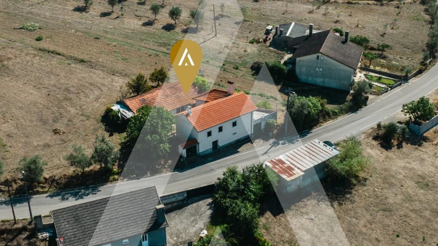 Moradia T2 para Venda em Pombeiro da Beira
